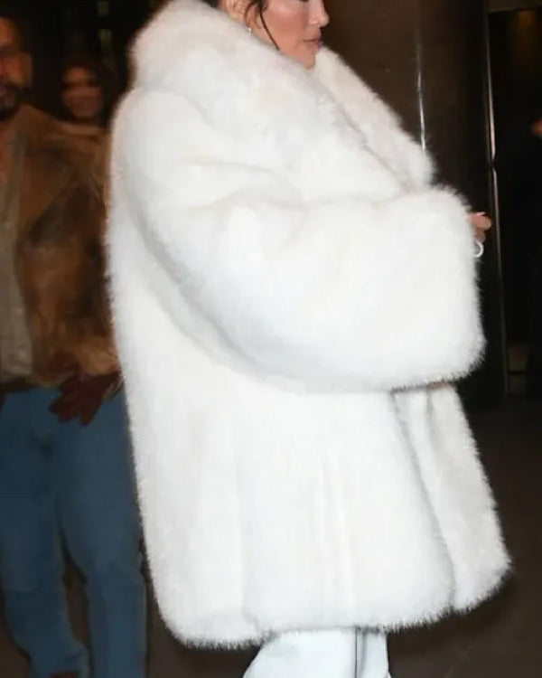 Jennifer Lopez White Oversize Fur Coat
