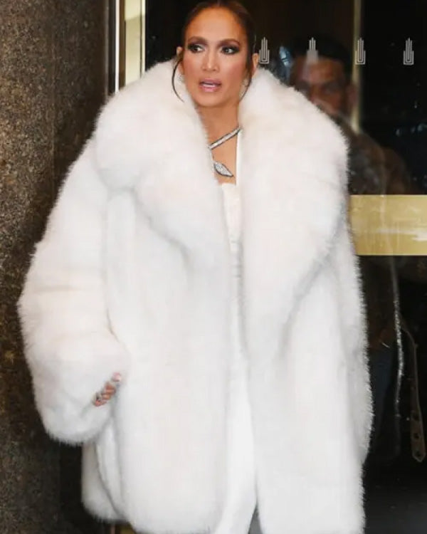 Jennifer Lopez White Oversize Fur Coat