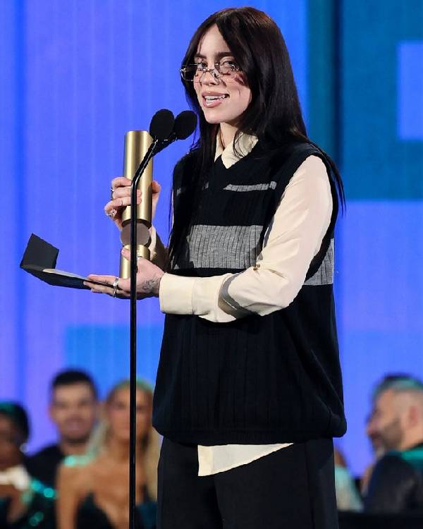 Billie Eilish People’s Choice Awards Sweater
