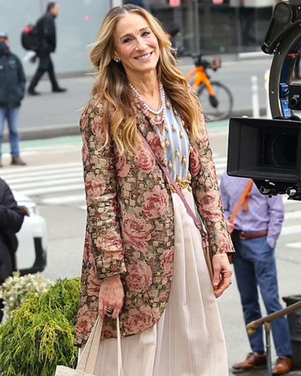 And Just Like That S02 Sarah Jessica Parker Floral Blazer