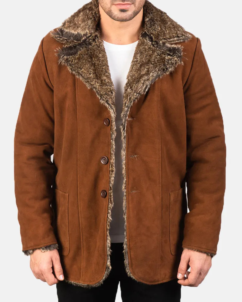 brown Men's leather coat with a fashionable collar and cuffs in shearling material.