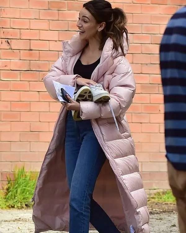 Maya Stern Fool Me Once S01 Pink Coat