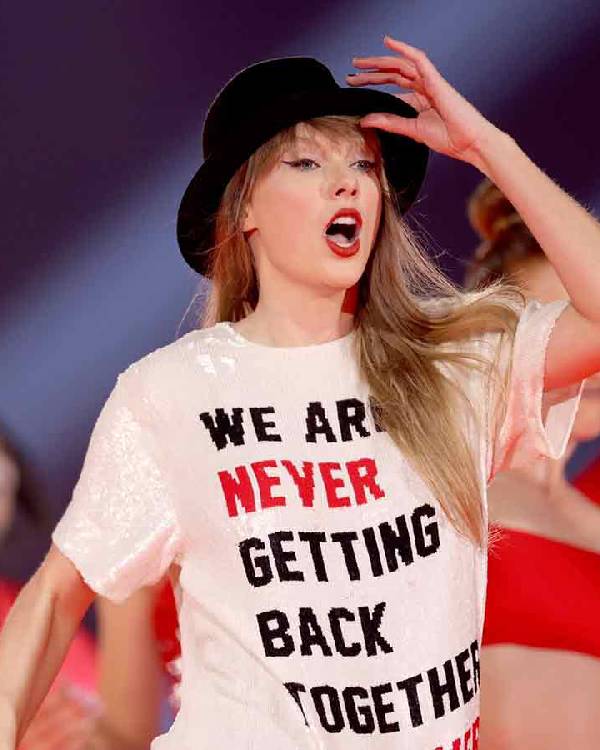 Taylor Swift We Are Never Getting Back Together Like Ever. T-Shirt