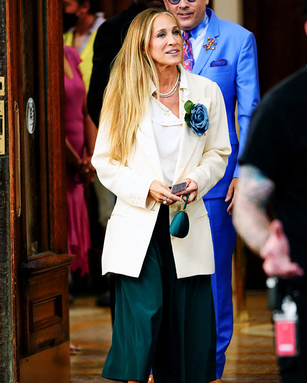 And Just Like That Season 01 Carrie Bradshaw Blazer